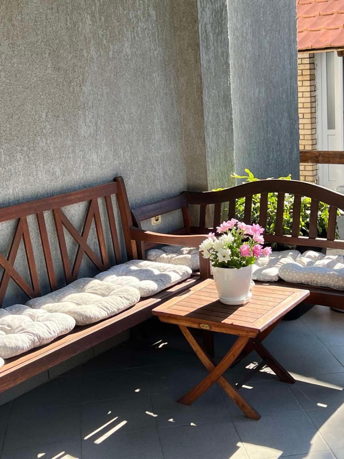 Friendly Rent Apartment Priștina Exterior foto